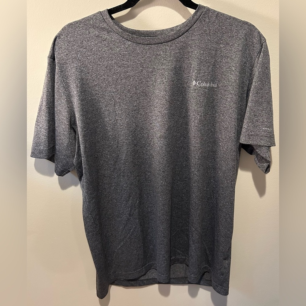 NWOT Columbia Gray Short Sleeve Tee OMNI Wick size Large
